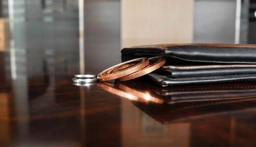 【金運アップ】長財布がお金を呼び寄せる！開運できる長財布の選び方・色・素材を解説